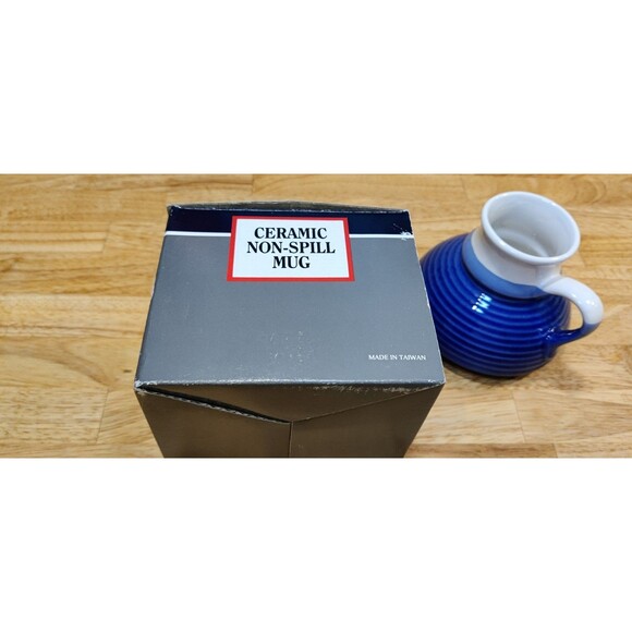 No Spill non slip Coffee Mug Pottery Ceram blue and white, Made in Taiwan Box - Picture 4 of 12